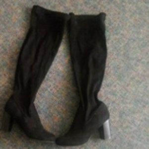 Black knee length medium heel boots